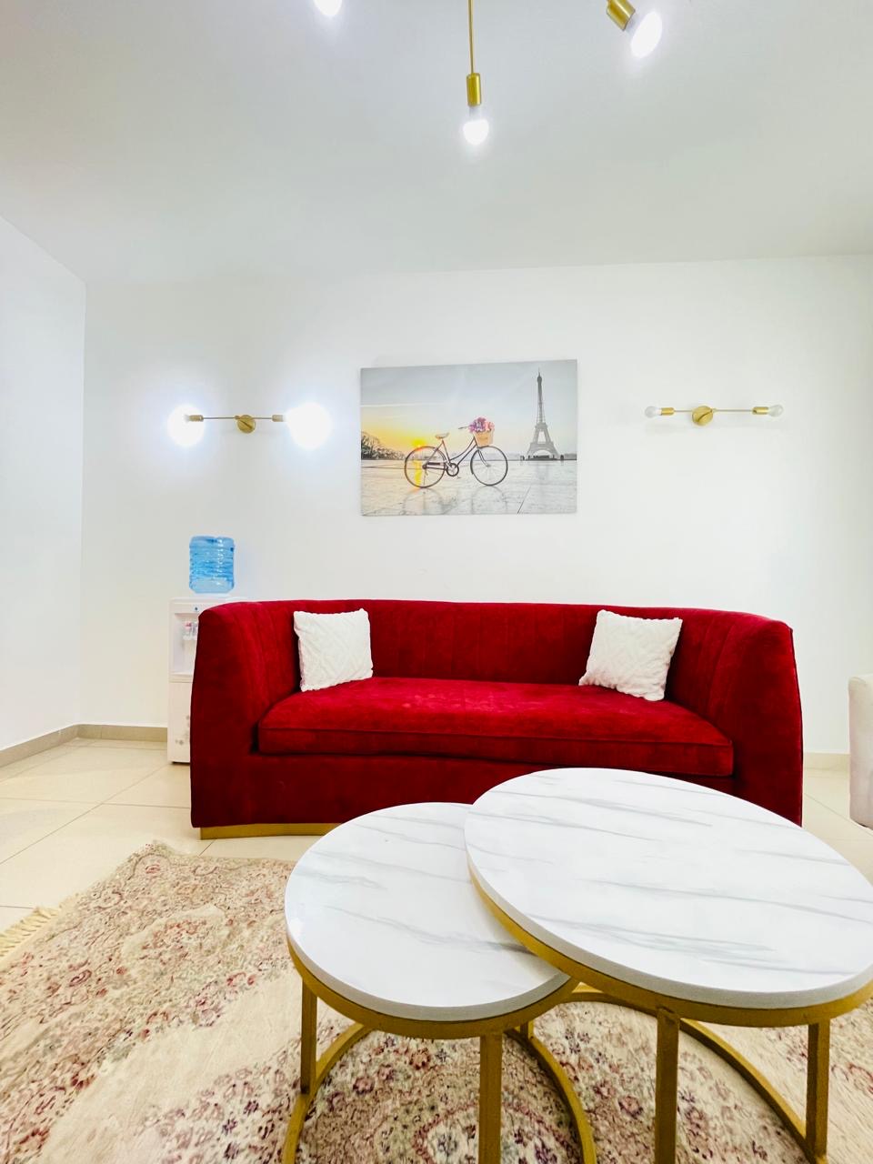 ONE BEDROOM ASTORIA APARTMENT